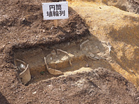B発掘区　3段目斜面から1段目平坦面のトレンチ　円筒埴輪列